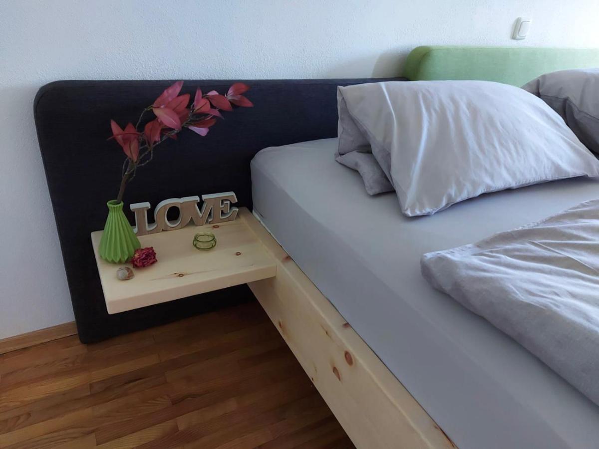 Wildkraut'S Kraeuterbauernhof - Ferienwohnung Kremsmünster エクステリア 写真